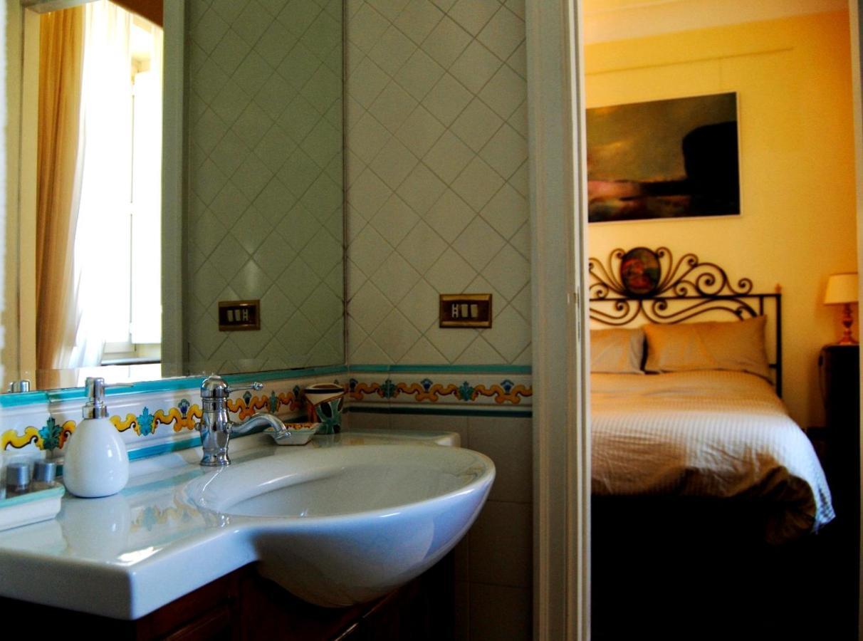 Calabritto Suite Naples Extérieur photo